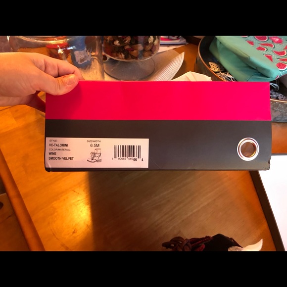 Vince Camuto boots - Picture 4 of 5